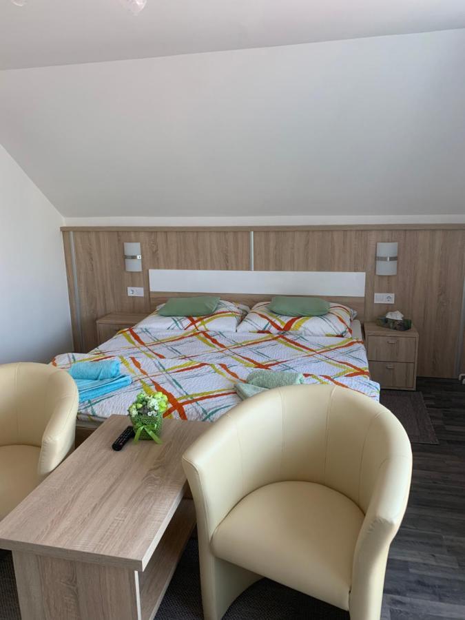 Kata Vendeghaz Hotel Bük Eksteriør billede