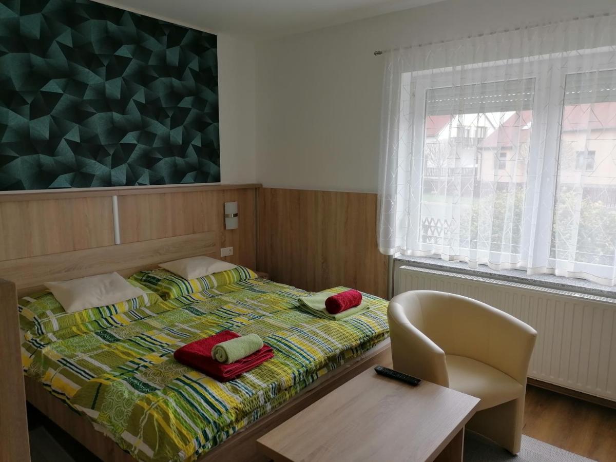 Kata Vendeghaz Hotel Bük Eksteriør billede