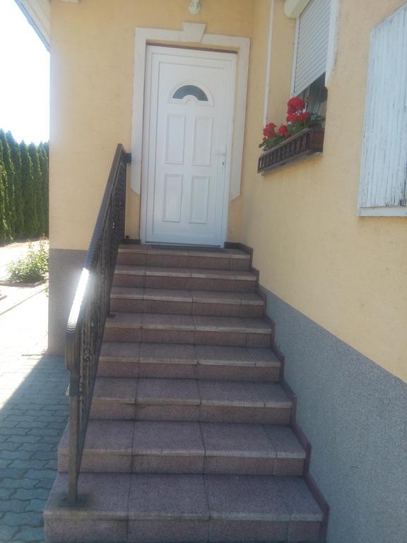 Kata Vendeghaz Hotel Bük Eksteriør billede
